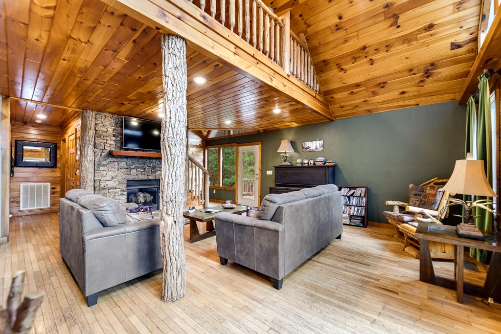 264 Little Laurel Creek Road