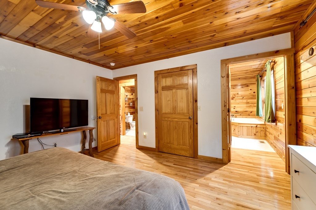 264 Little Laurel Creek Road