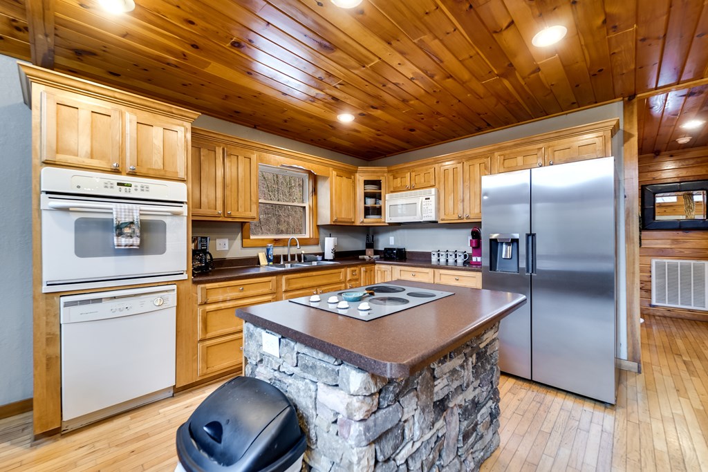 264 Little Laurel Creek Road