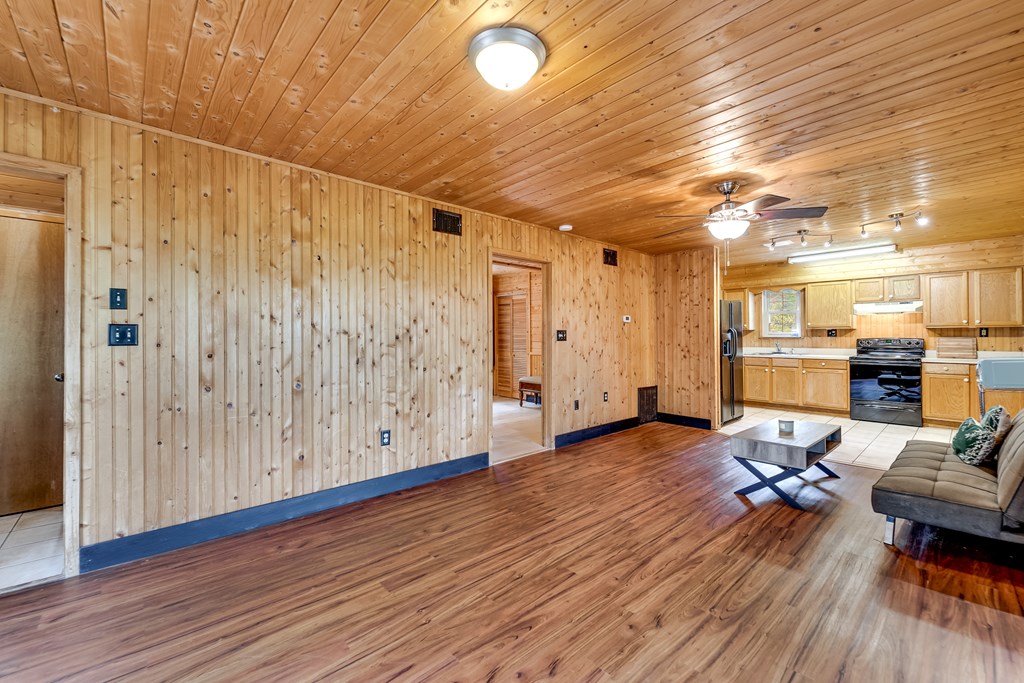 306 Griffin Road