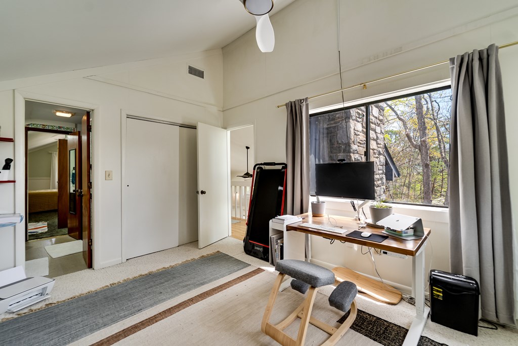 150 Welch Rd