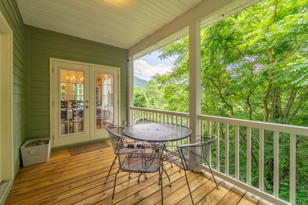 334 Fox Den Ridge