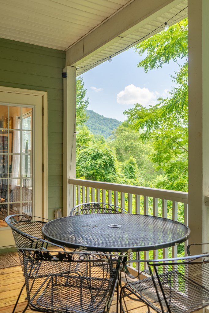 334 Fox Den Ridge