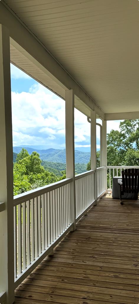 334 Fox Den Ridge