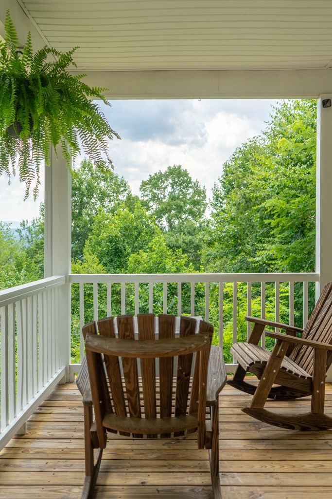 334 Fox Den Ridge