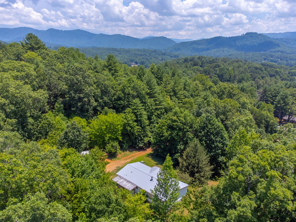1870 Highlands Rd