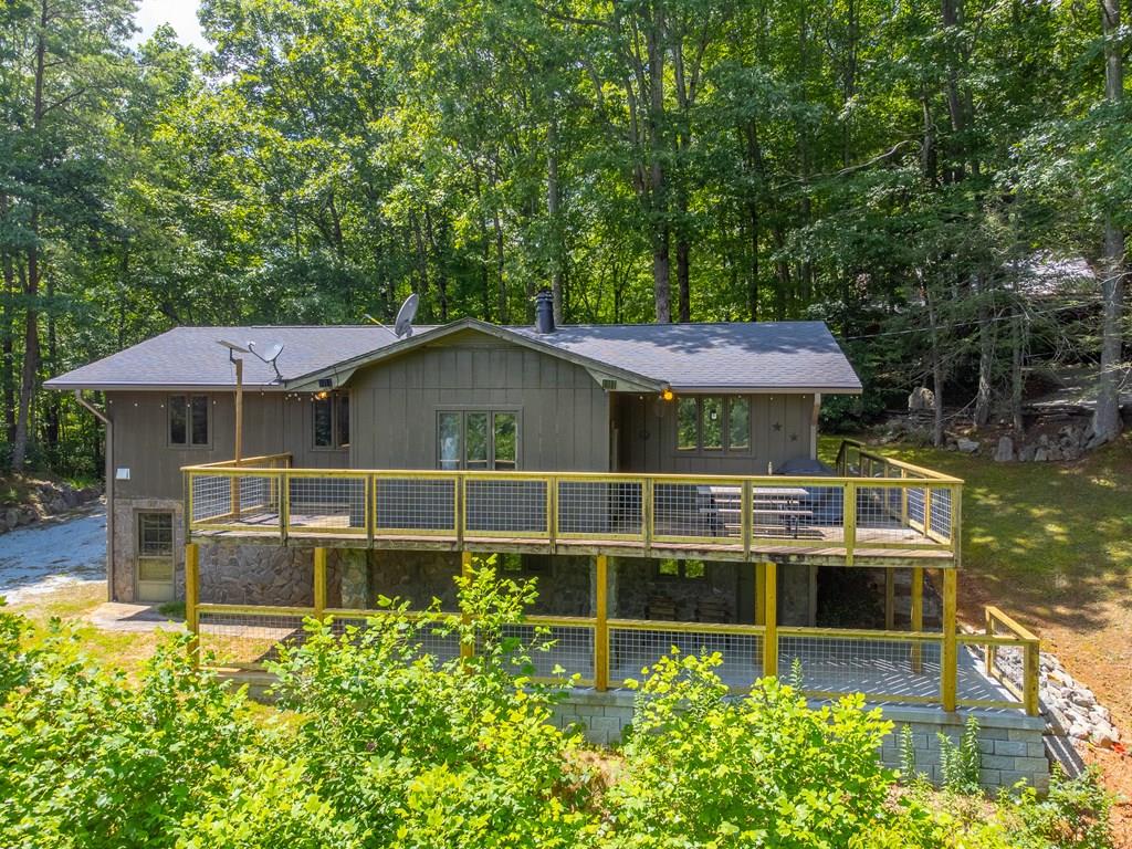 610 Summit Rd