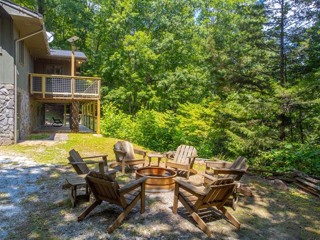 610 Summit Rd