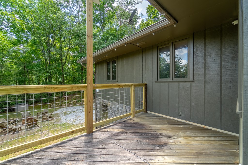 610 Summit Rd