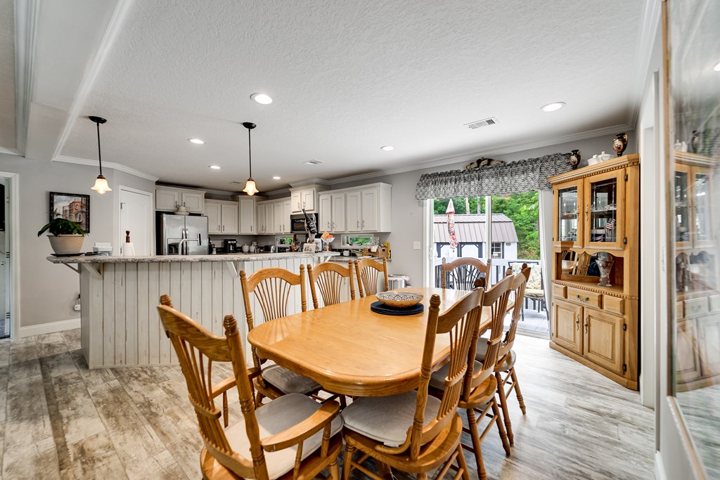 206 Red Rile Trail