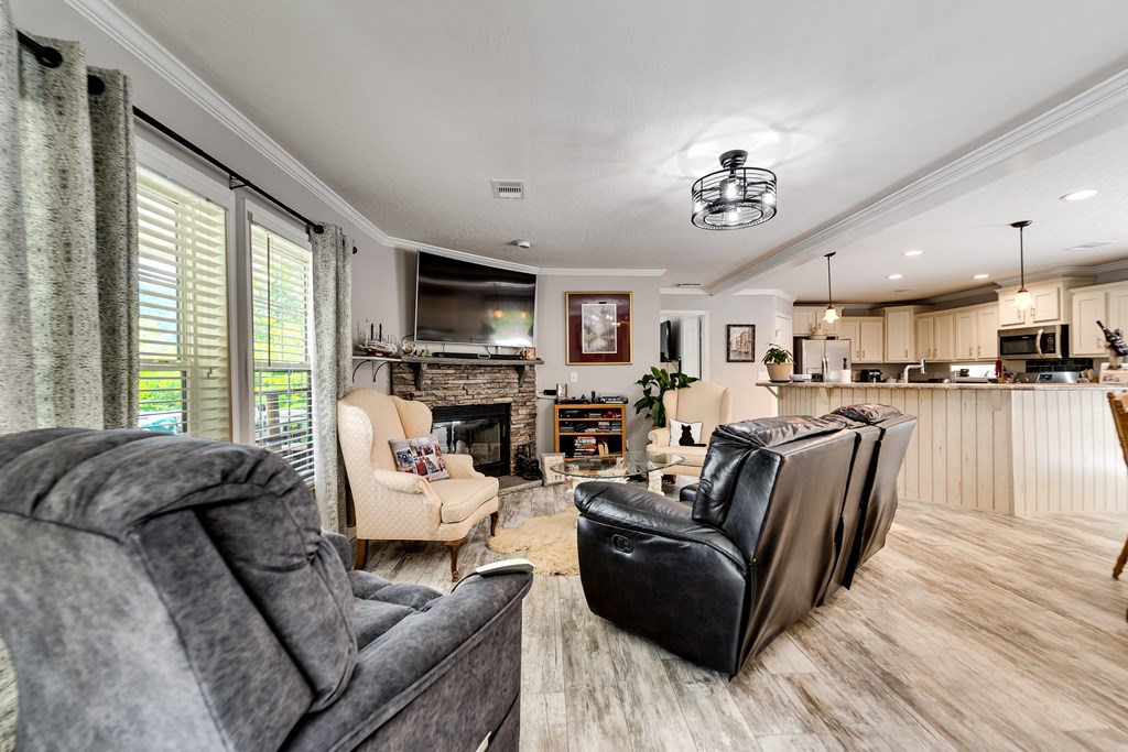 206 Red Rile Trail