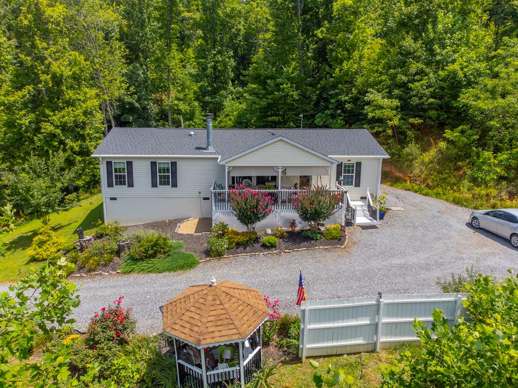206 Red Rile Trail