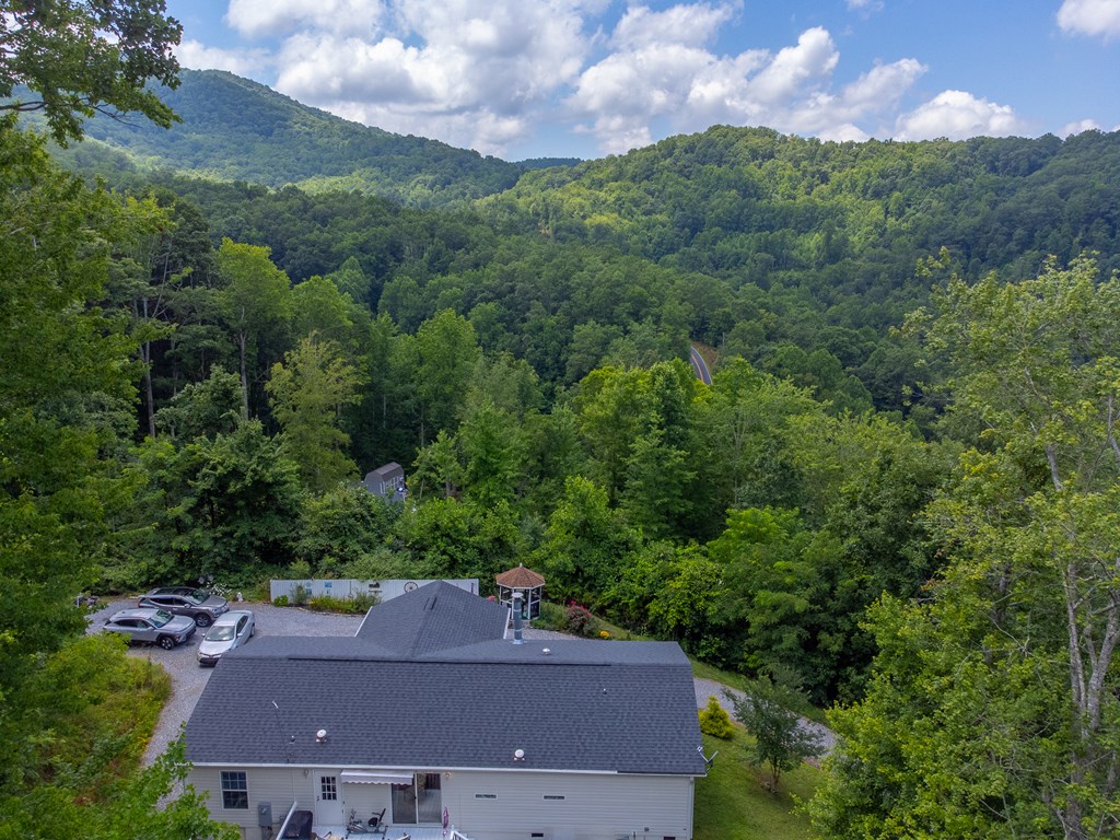 206 Red Rile Trail