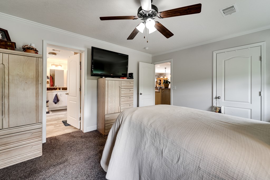 206 Red Rile Trail