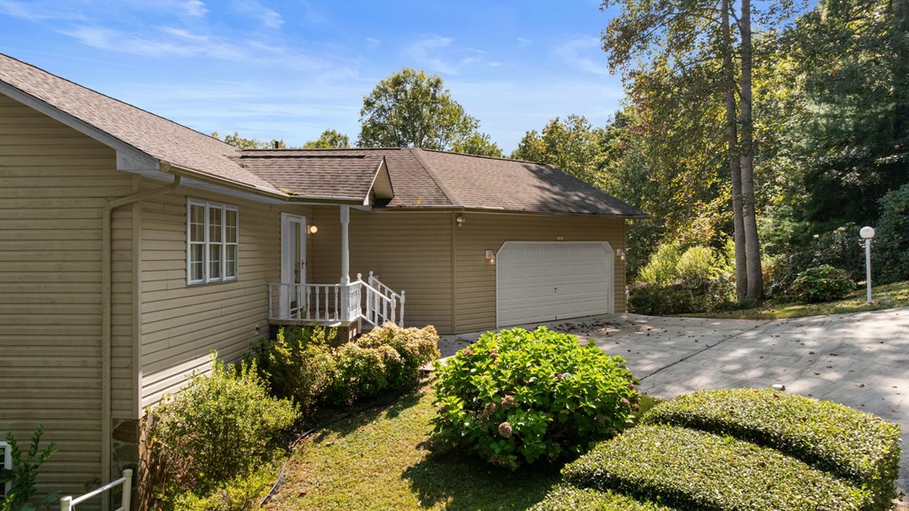 132 Mountain Circle