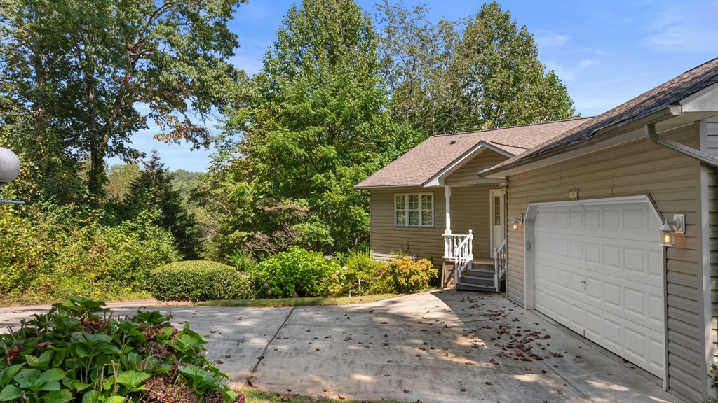132 Mountain Circle