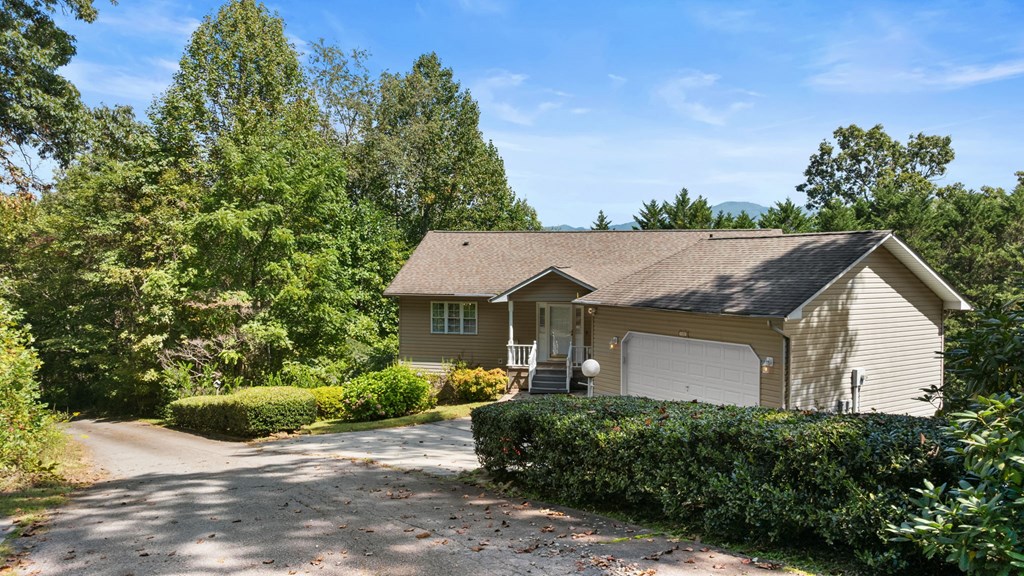 132 Mountain Circle