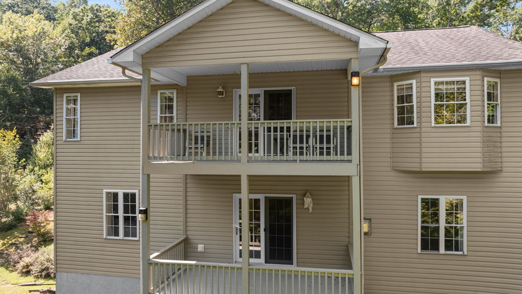 132 Mountain Circle