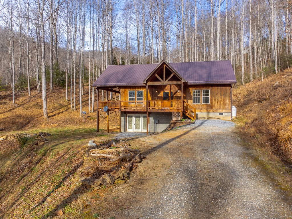 708 Thornhill Dr