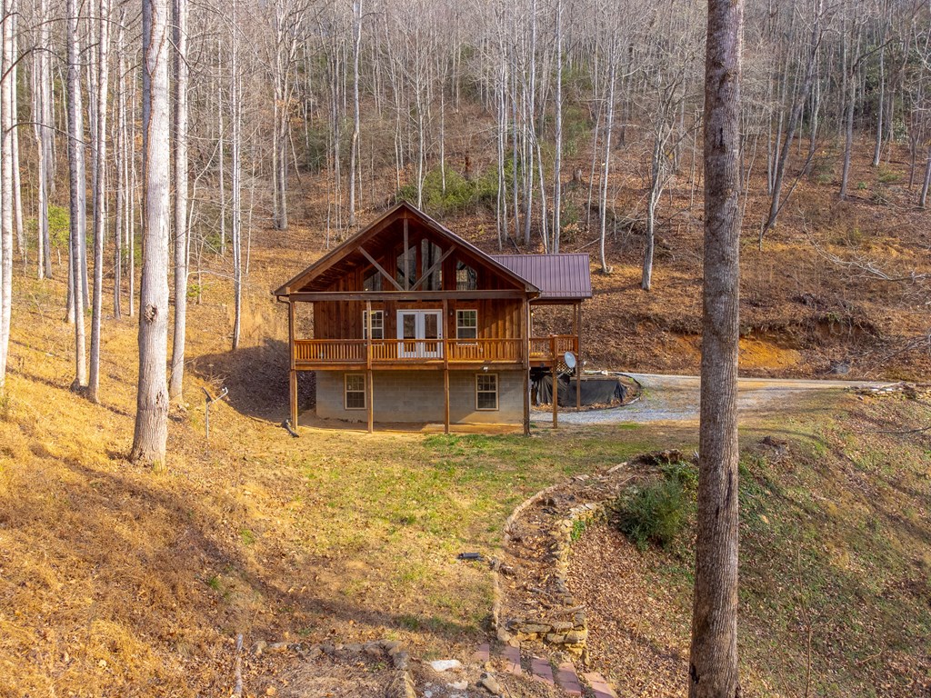 708 Thornhill Dr