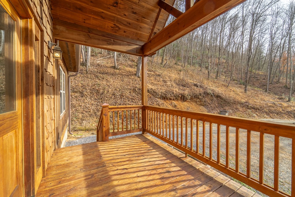 708 Thornhill Dr