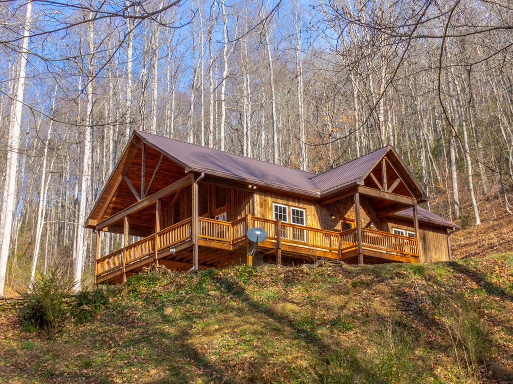 708 Thornhill Dr