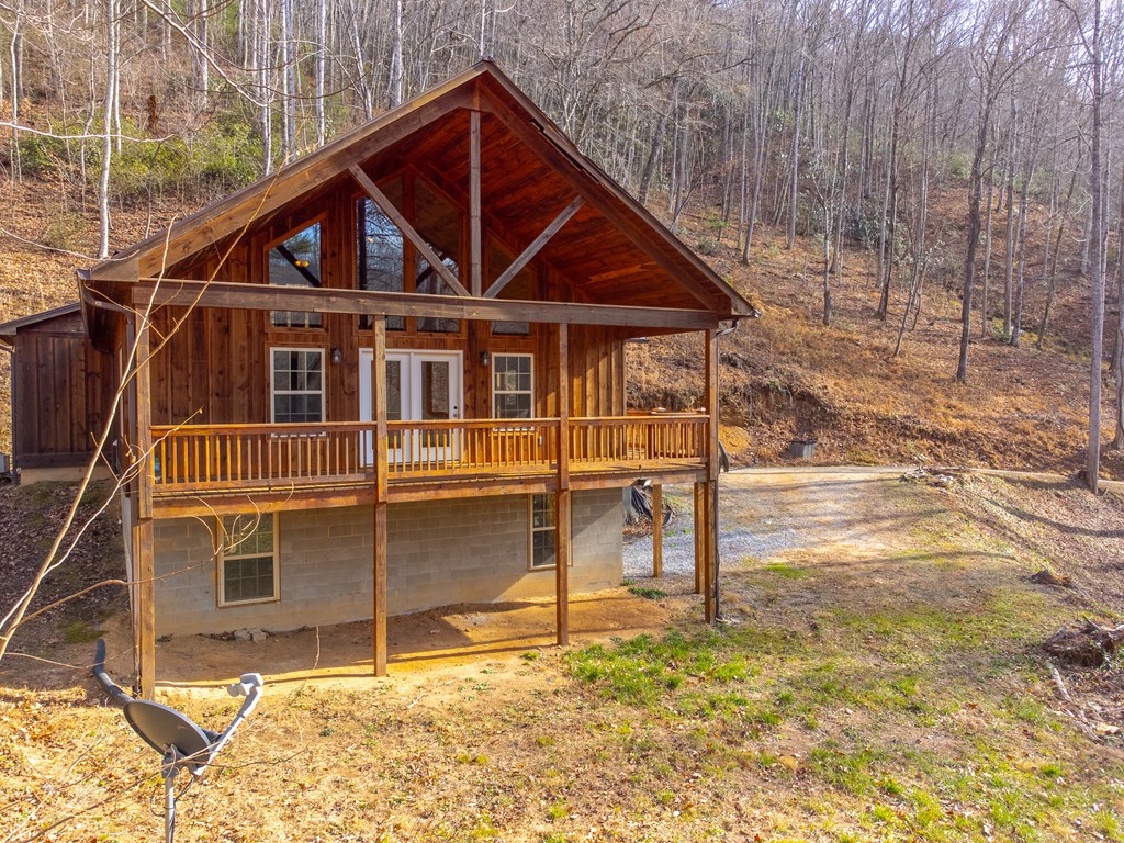 708 Thornhill Dr