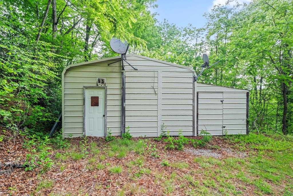 240 Carpenter Road