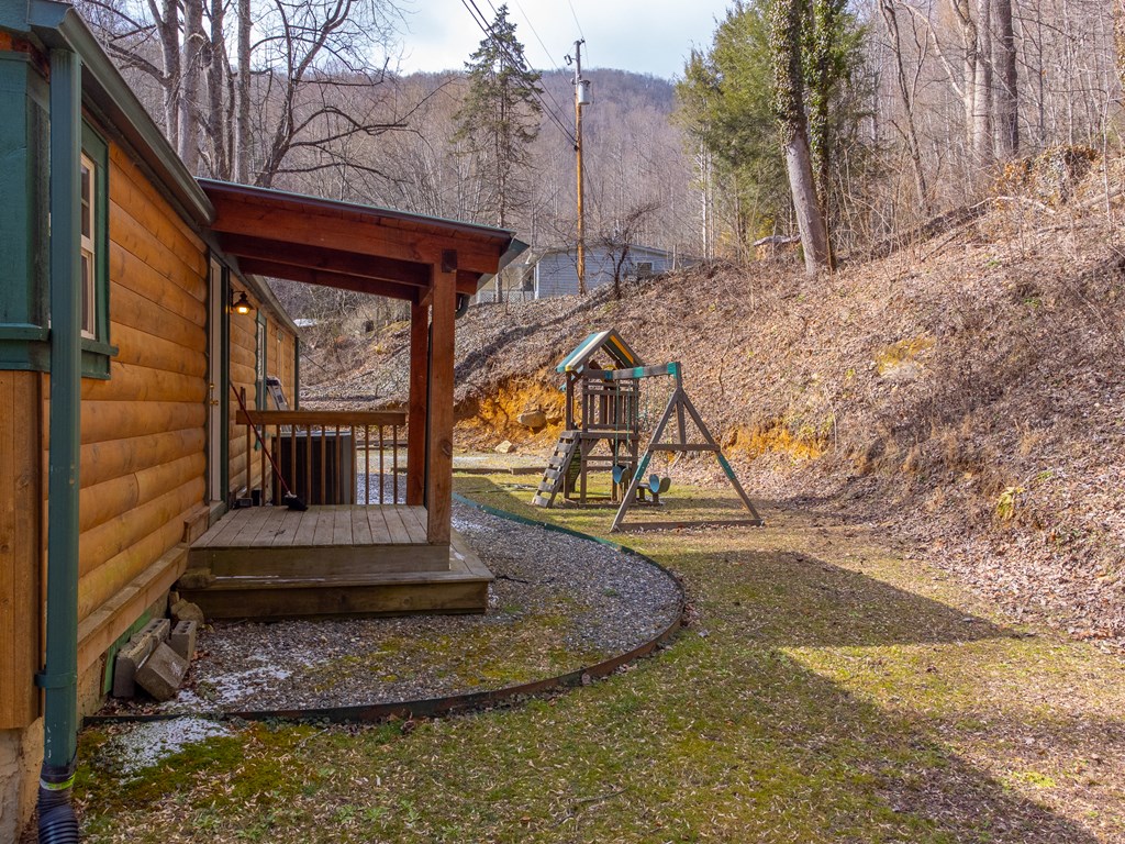 1668 Buff Creek Road