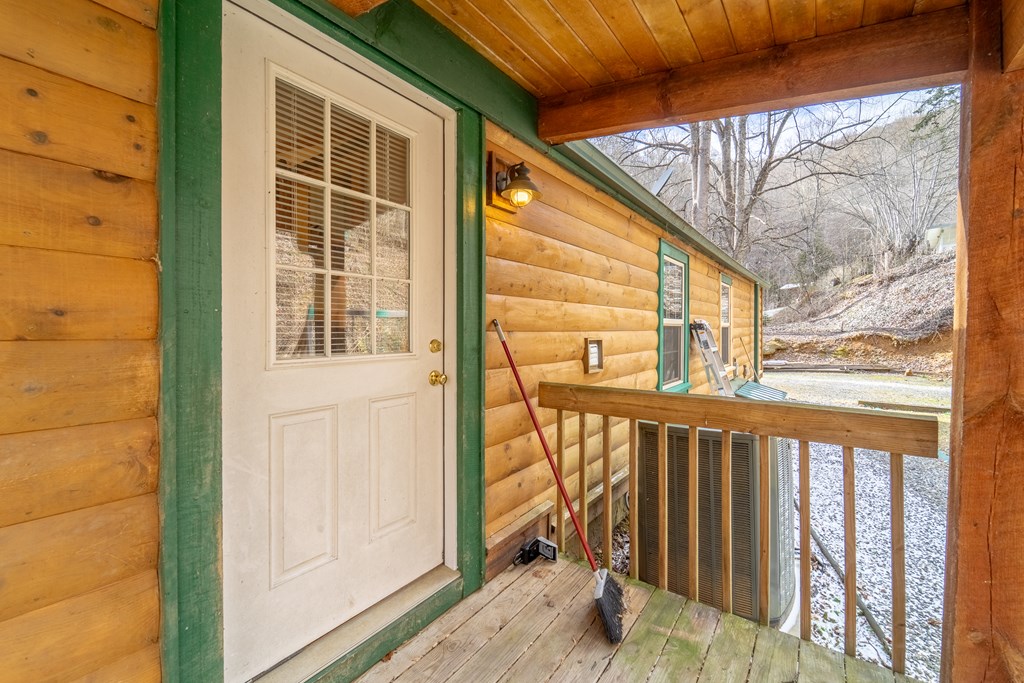 1668 Buff Creek Road