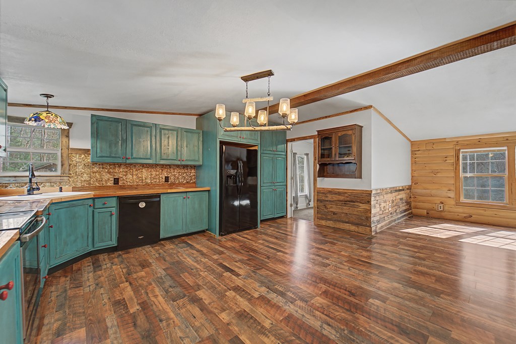 1668 Buff Creek Road