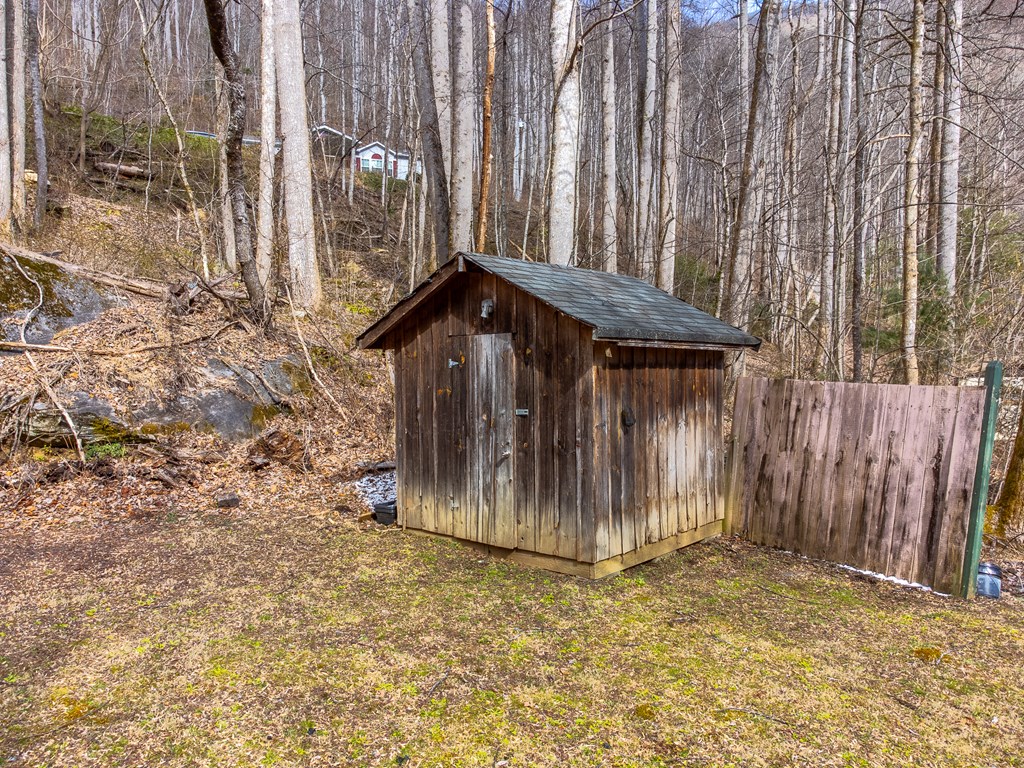 1668 Buff Creek Road