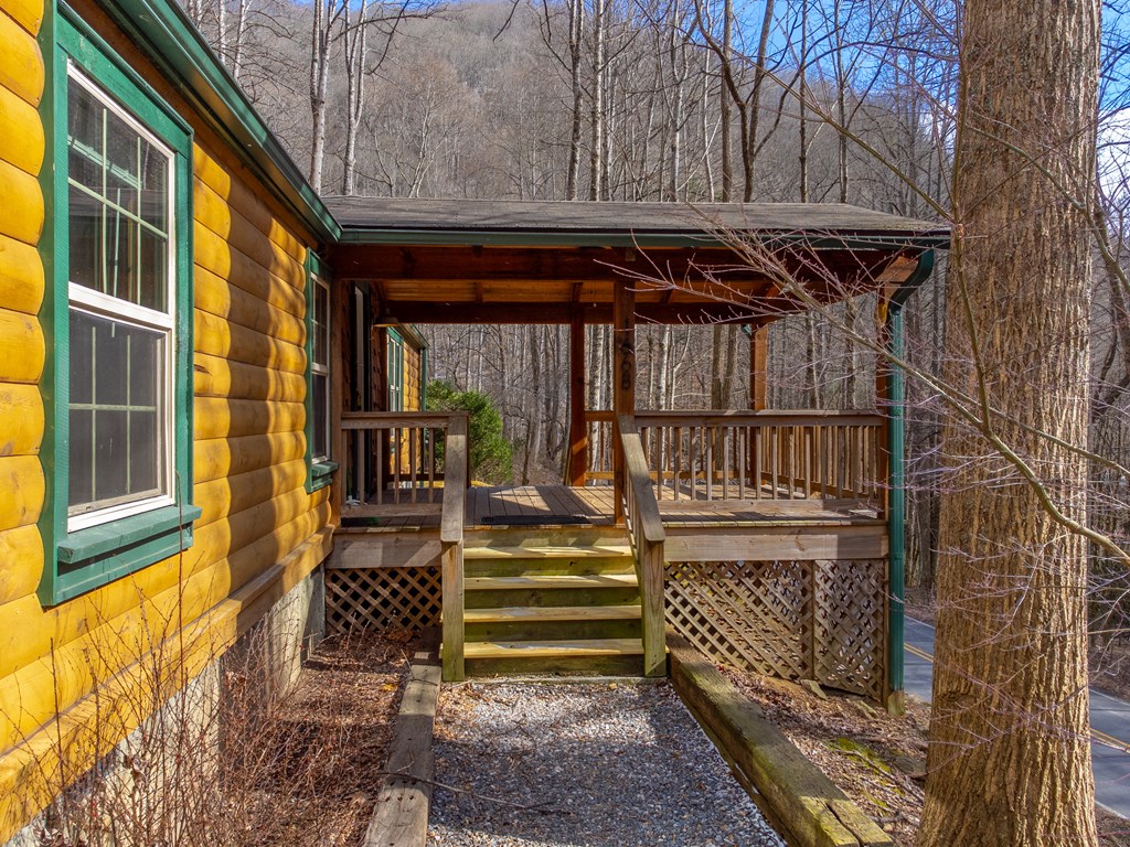 1668 Buff Creek Road