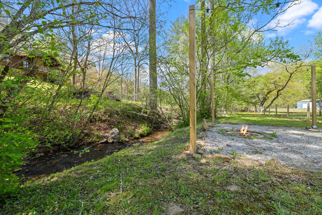 1813 Cedar Creek Farms Road