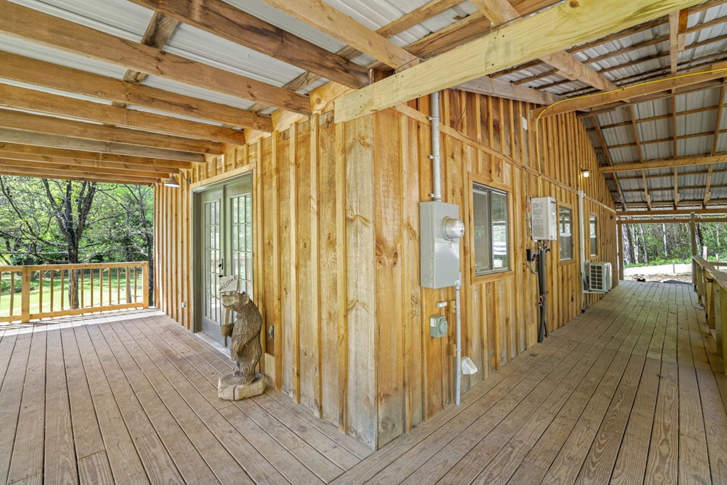 1813 Cedar Creek Farms Road