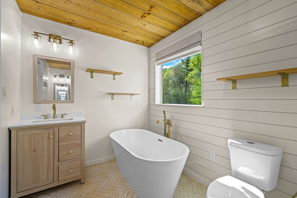 1813 Cedar Creek Farms Road