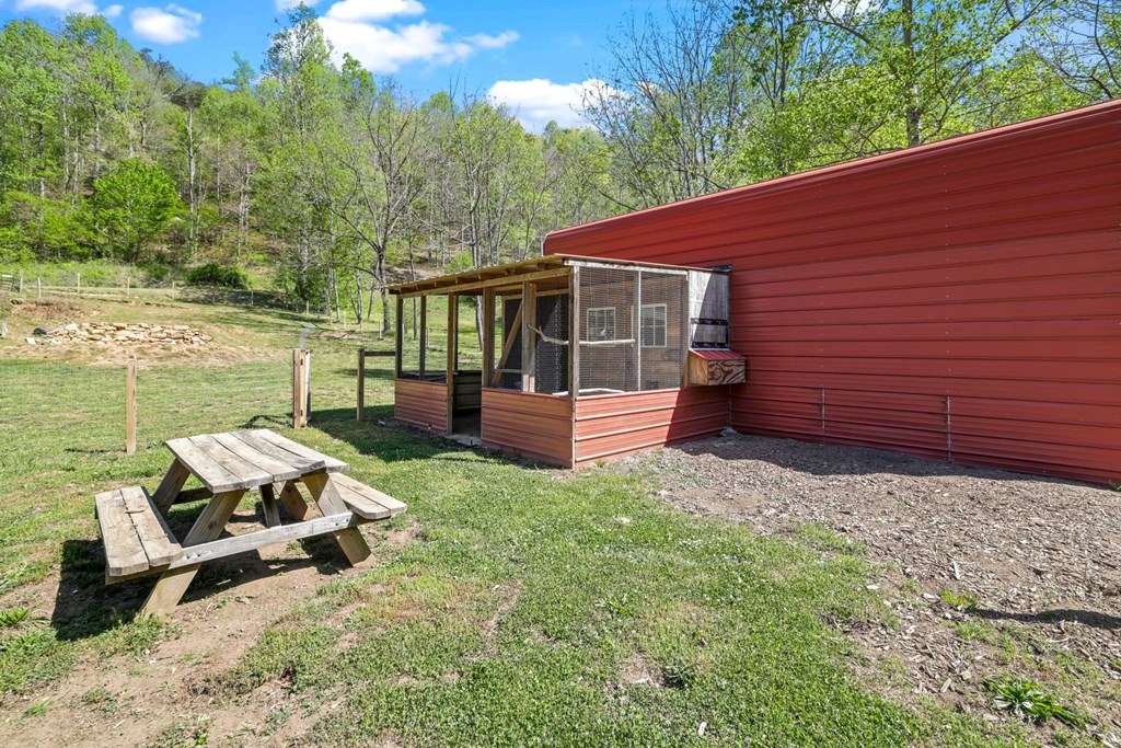 1813 Cedar Creek Farms Road