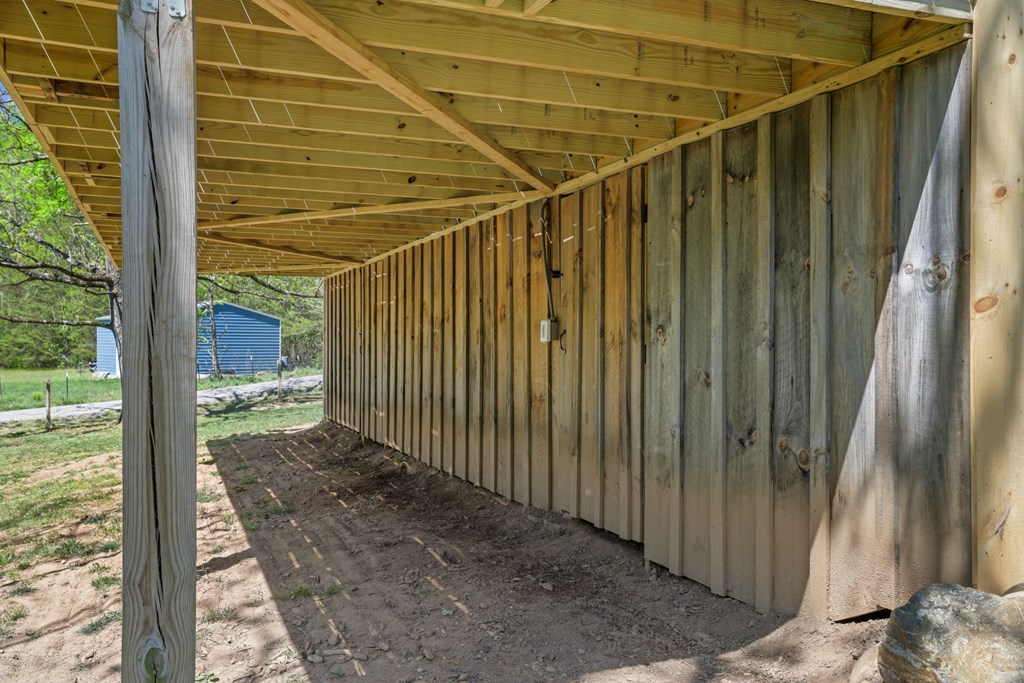 1813 Cedar Creek Farms Road