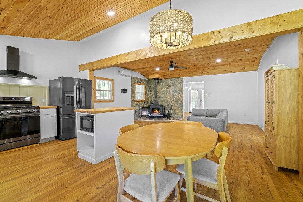 1813 Cedar Creek Farms Road