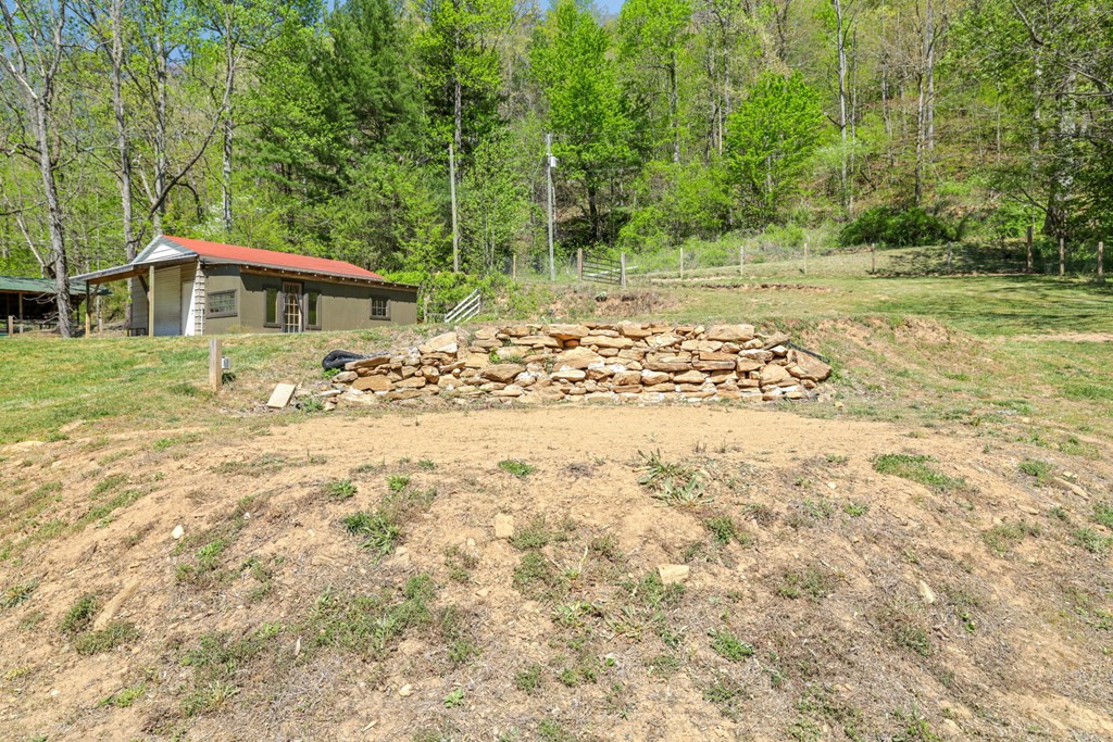 1813 Cedar Creek Farms Road