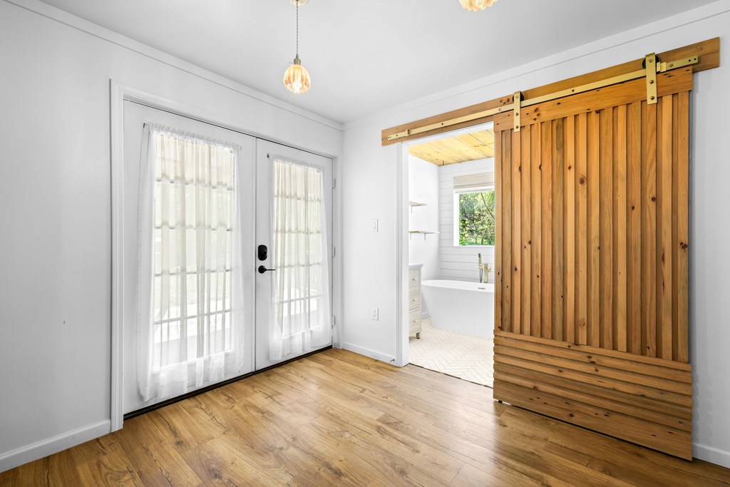 1813 Cedar Creek Farms Road