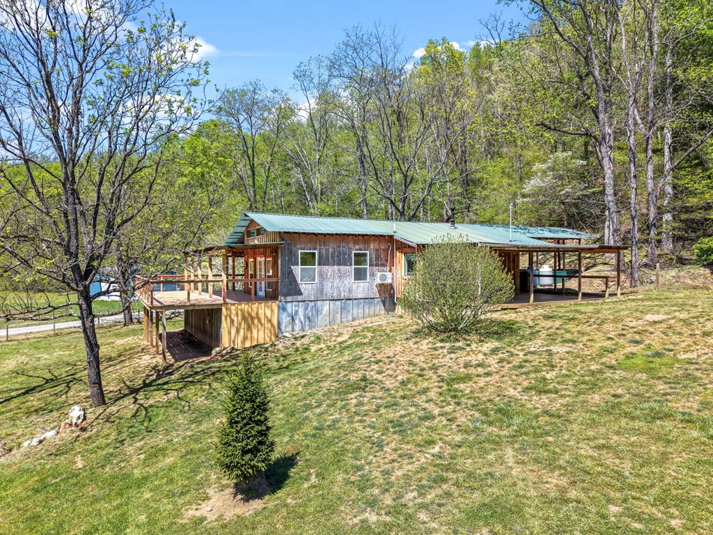 1813 Cedar Creek Farms Road