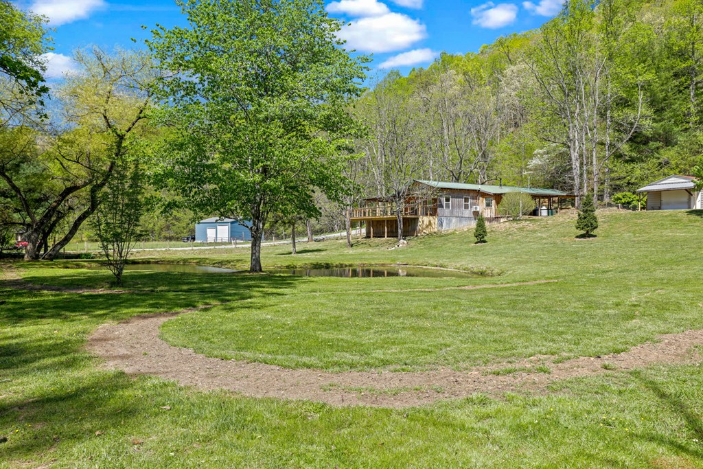 1813 Cedar Creek Farms Road