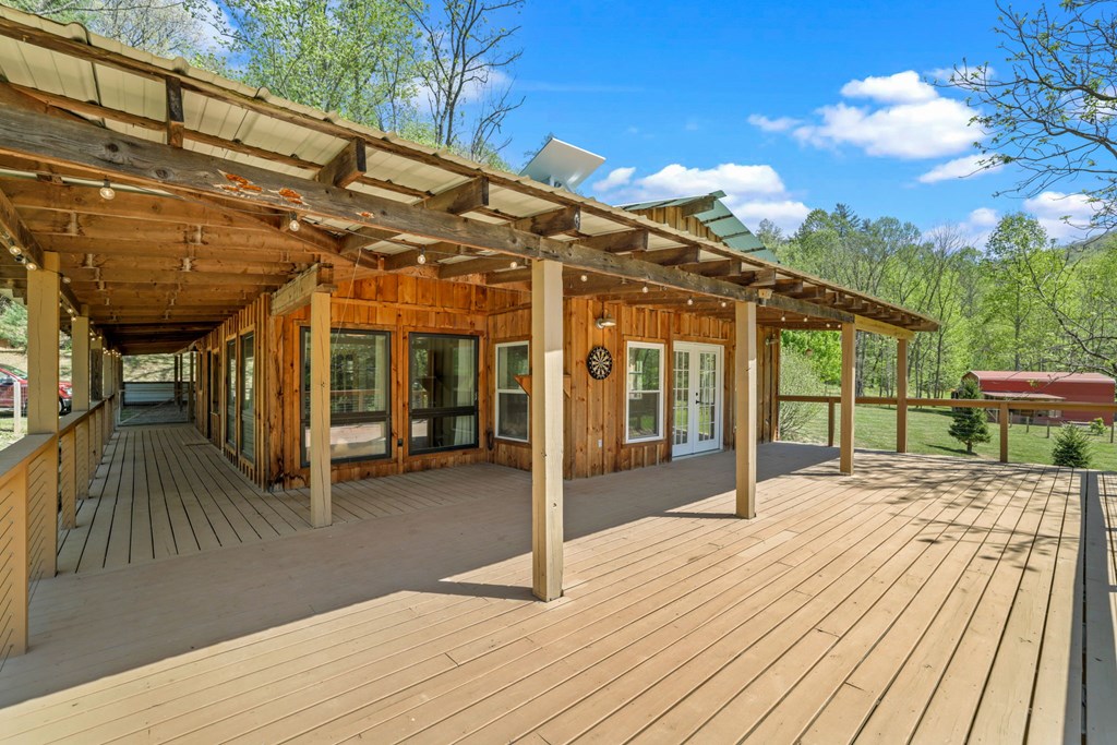 1813 Cedar Creek Farms Road