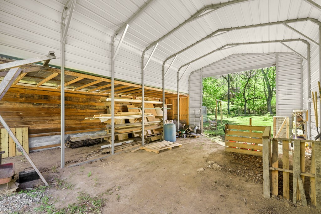 1813 Cedar Creek Farms Road