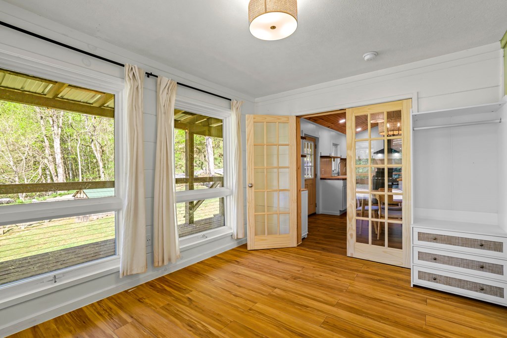 1813 Cedar Creek Farms Road