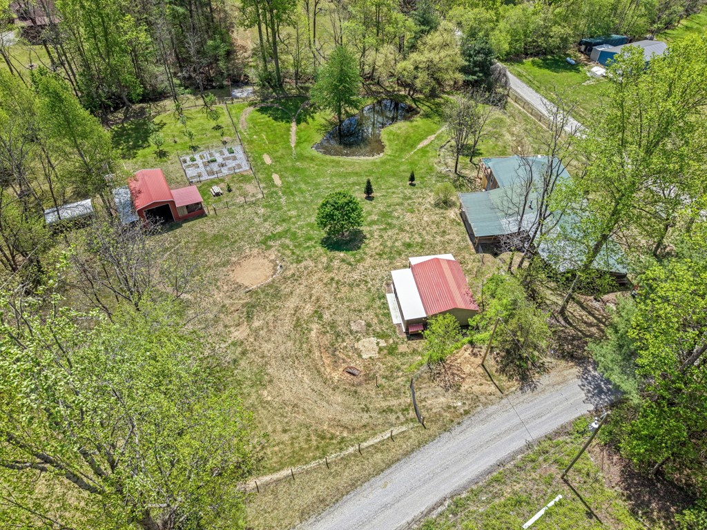 1813 Cedar Creek Farms Road