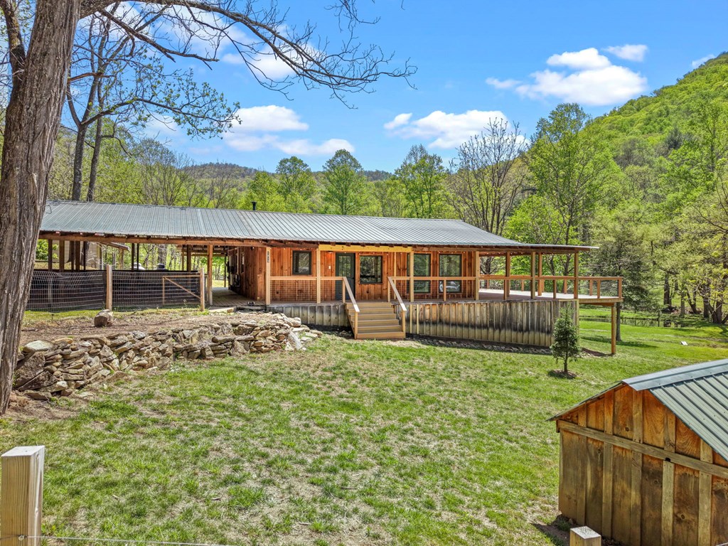 1813 Cedar Creek Farms Road