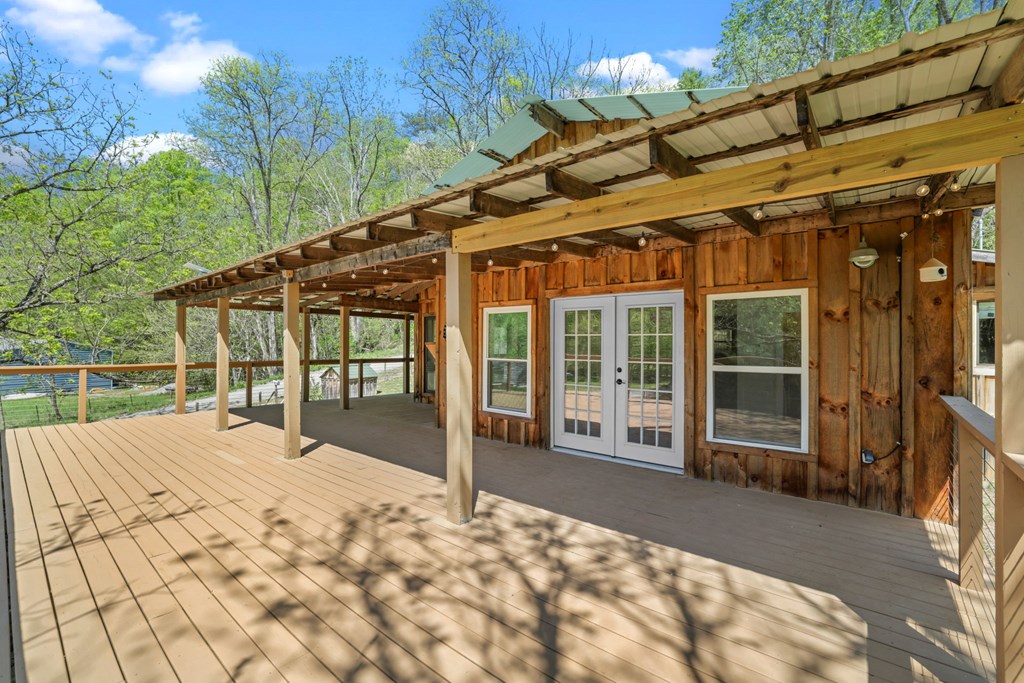 1813 Cedar Creek Farms Road