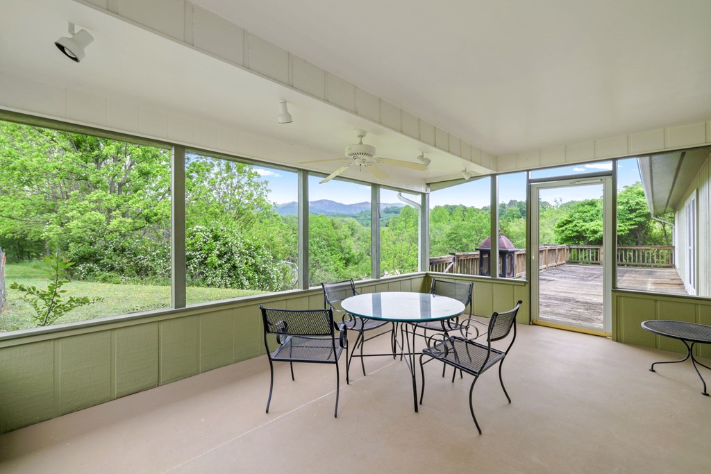 24 Jean Holt Road